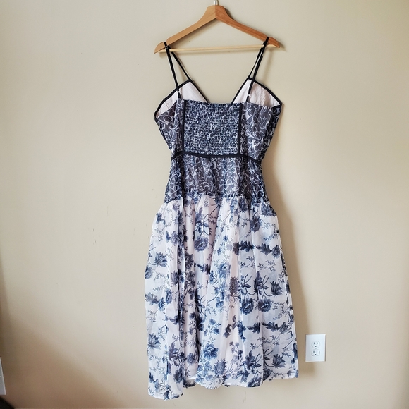 Anthropologie V-Neck Floral Midi Dress - Picture 9 of 10